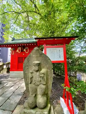 愛宕神社の像
