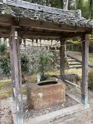 オオハラオオトシジンジャの手水舎