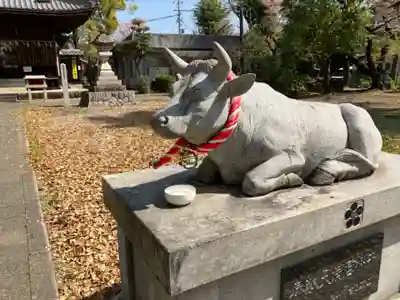 天満宮（鴨田天満宮）の狛犬