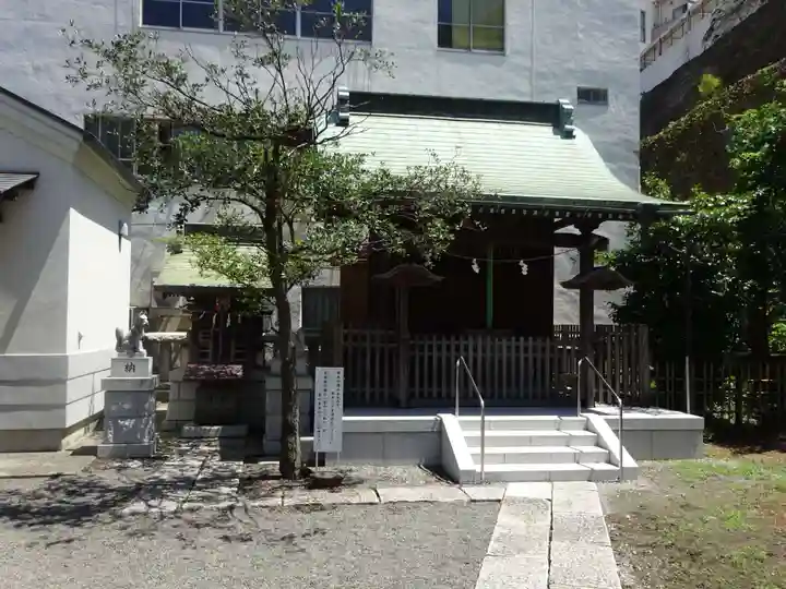 諏訪神社の末社・摂社