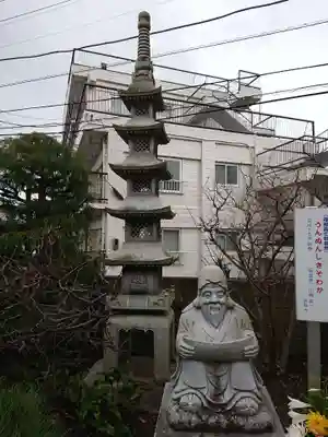 正法院の塔