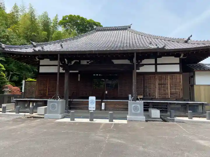 安心院の本殿・本堂