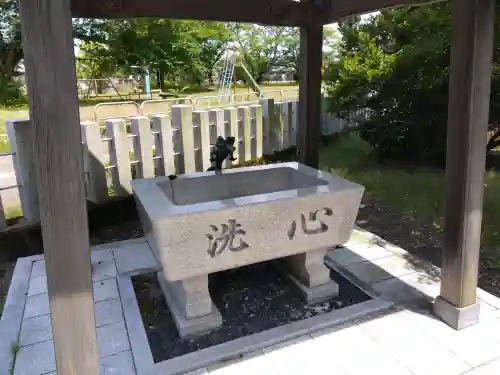 白山神社（十九社）の{uncategorized: "未分類", other: "その他", undefined: "問題あり", building: "その他建物", grave: "お墓", sacred_gate: "鳥居", guardian: "狛犬", statue: "像", buddha: "仏像", history: "歴史", nature: "自然", garden: "庭園", animal: "動物", pagoda: "塔", temizu: "手水舎", mountain_gate: "山門・神門", sanctuary: "本殿・本堂", subordinate: "末社・摂社", art: "芸術", scenery: "景色", jizo: "地蔵", ema: "絵馬", goshuin: "御朱印", omikuji: "おみくじ", items: "授与品その他", amulet: "お守り", goshuincho: "御朱印帳", eats: "食事", festival: "お祭り", votive_dance: "神楽", shichigosan: "七五三参", wedding: "結婚式", experience: "体験その他", initially: "初詣", around: "周辺", anti_infection: "感染症対策"}