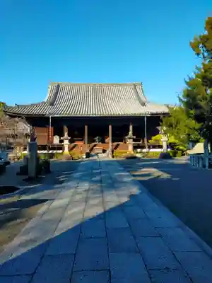 道成寺の本殿・本堂