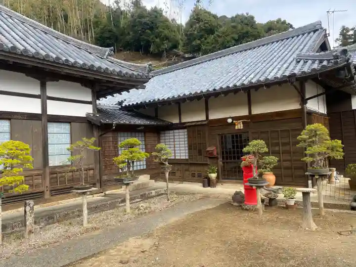 最明寺の{uncategorized: "未分類", other: "その他", undefined: "問題あり", building: "その他建物", grave: "お墓", sacred_gate: "鳥居", guardian: "狛犬", statue: "像", buddha: "仏像", history: "歴史", nature: "自然", garden: "庭園", animal: "動物", pagoda: "塔", temizu: "手水舎", mountain_gate: "山門・神門", sanctuary: "本殿・本堂", subordinate: "末社・摂社", art: "芸術", scenery: "景色", jizo: "地蔵", ema: "絵馬", goshuin: "御朱印", omikuji: "おみくじ", items: "授与品その他", amulet: "お守り", goshuincho: "御朱印帳", eats: "食事", festival: "お祭り", votive_dance: "神楽", shichigosan: "七五三参", wedding: "結婚式", experience: "体験その他", initially: "初詣", around: "周辺", anti_infection: "感染症対策"}