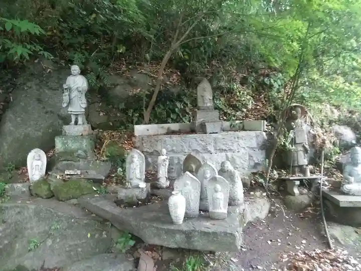 大岩弘法院の仏像