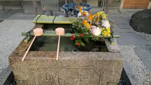 錦天満宮の{uncategorized: "未分類", other: "その他", undefined: "問題あり", building: "その他建物", grave: "お墓", sacred_gate: "鳥居", guardian: "狛犬", statue: "像", buddha: "仏像", history: "歴史", nature: "自然", garden: "庭園", animal: "動物", pagoda: "塔", temizu: "手水舎", mountain_gate: "山門・神門", sanctuary: "本殿・本堂", subordinate: "末社・摂社", art: "芸術", scenery: "景色", jizo: "地蔵", ema: "絵馬", goshuin: "御朱印", omikuji: "おみくじ", items: "授与品その他", amulet: "お守り", goshuincho: "御朱印帳", eats: "食事", festival: "お祭り", votive_dance: "神楽", shichigosan: "七五三参", wedding: "結婚式", experience: "体験その他", initially: "初詣", around: "周辺", anti_infection: "感染症対策"}