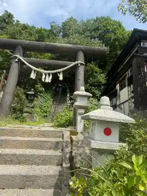 酢川温泉神社(山形県)