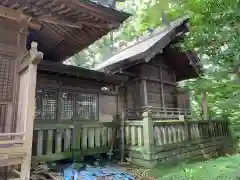 新田神社の本殿