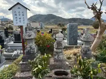 成福寺の{uncategorized: "未分類", other: "その他", undefined: "問題あり", building: "その他建物", grave: "お墓", sacred_gate: "鳥居", guardian: "狛犬", statue: "像", buddha: "仏像", history: "歴史", nature: "自然", garden: "庭園", animal: "動物", pagoda: "塔", temizu: "手水舎", mountain_gate: "山門・神門", sanctuary: "本殿・本堂", subordinate: "末社・摂社", art: "芸術", scenery: "景色", jizo: "地蔵", ema: "絵馬", goshuin: "御朱印", omikuji: "おみくじ", items: "授与品その他", amulet: "お守り", goshuincho: "御朱印帳", eats: "食事", festival: "お祭り", votive_dance: "神楽", shichigosan: "七五三参", wedding: "結婚式", experience: "体験その他", initially: "初詣", around: "周辺", anti_infection: "感染症対策"}