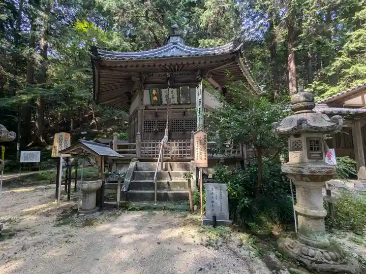 尾高山 観音堂(三重県)