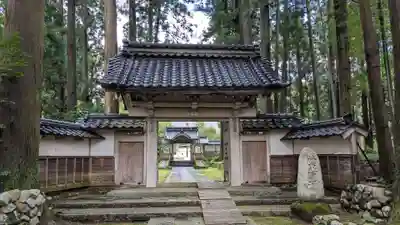 立山寺の山門・神門
