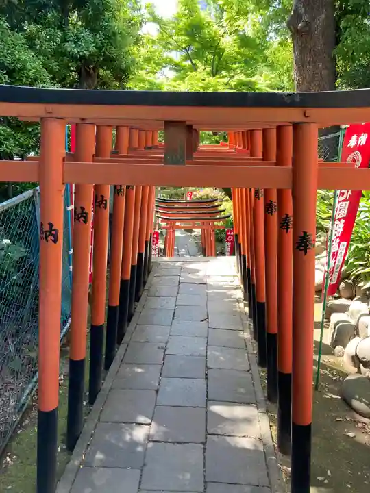 花園稲荷神社の鳥居