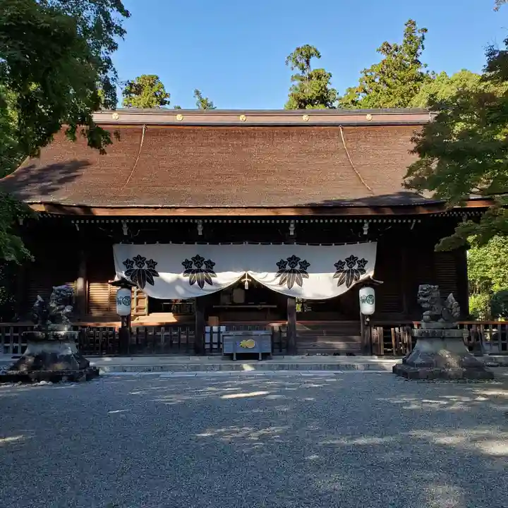 多田神社の本殿・本堂