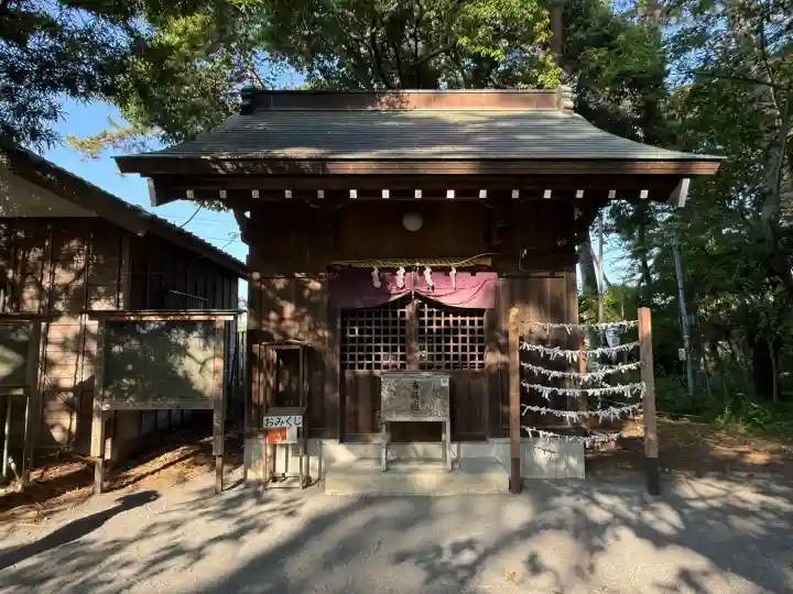 御穂神社の{uncategorized: "未分類", other: "その他", undefined: "問題あり", building: "その他建物", grave: "お墓", sacred_gate: "鳥居", guardian: "狛犬", statue: "像", buddha: "仏像", history: "歴史", nature: "自然", garden: "庭園", animal: "動物", pagoda: "塔", temizu: "手水舎", mountain_gate: "山門・神門", sanctuary: "本殿・本堂", subordinate: "末社・摂社", art: "芸術", scenery: "景色", jizo: "地蔵", ema: "絵馬", goshuin: "御朱印", omikuji: "おみくじ", items: "授与品その他", amulet: "お守り", goshuincho: "御朱印帳", eats: "食事", festival: "お祭り", votive_dance: "神楽", shichigosan: "七五三参", wedding: "結婚式", experience: "体験その他", initially: "初詣", around: "周辺", anti_infection: "感染症対策"}
