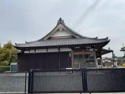 浄福寺の{uncategorized: "未分類", other: "その他", undefined: "問題あり", building: "その他建物", grave: "お墓", sacred_gate: "鳥居", guardian: "狛犬", statue: "像", buddha: "仏像", history: "歴史", nature: "自然", garden: "庭園", animal: "動物", pagoda: "塔", temizu: "手水舎", mountain_gate: "山門・神門", sanctuary: "本殿・本堂", subordinate: "末社・摂社", art: "芸術", scenery: "景色", jizo: "地蔵", ema: "絵馬", goshuin: "御朱印", omikuji: "おみくじ", items: "授与品その他", amulet: "お守り", goshuincho: "御朱印帳", eats: "食事", festival: "お祭り", votive_dance: "神楽", shichigosan: "七五三参", wedding: "結婚式", experience: "体験その他", initially: "初詣", around: "周辺", anti_infection: "感染症対策"}