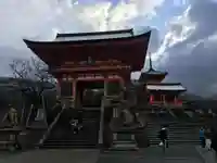 清水寺の山門・神門