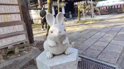 岡崎神社の狛犬
