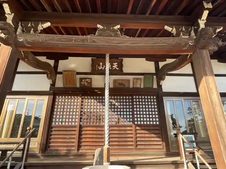 明泉寺の本殿・本堂