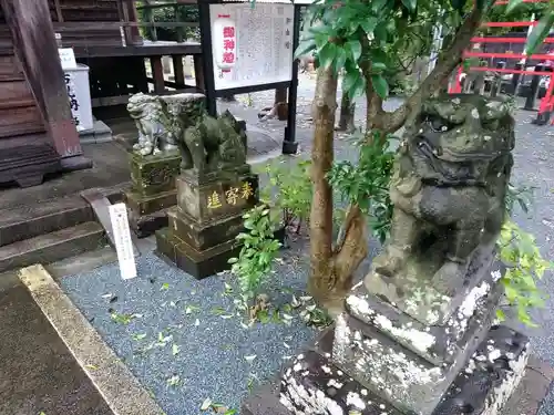 諏訪神社の狛犬