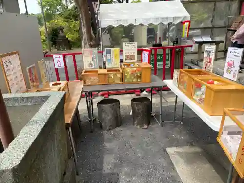 賀茂別雷神社の{uncategorized: "未分類", other: "その他", undefined: "問題あり", building: "その他建物", grave: "お墓", sacred_gate: "鳥居", guardian: "狛犬", statue: "像", buddha: "仏像", history: "歴史", nature: "自然", garden: "庭園", animal: "動物", pagoda: "塔", temizu: "手水舎", mountain_gate: "山門・神門", sanctuary: "本殿・本堂", subordinate: "末社・摂社", art: "芸術", scenery: "景色", jizo: "地蔵", ema: "絵馬", goshuin: "御朱印", omikuji: "おみくじ", items: "授与品その他", amulet: "お守り", goshuincho: "御朱印帳", eats: "食事", festival: "お祭り", votive_dance: "神楽", shichigosan: "七五三参", wedding: "結婚式", experience: "体験その他", initially: "初詣", around: "周辺", anti_infection: "感染症対策"}