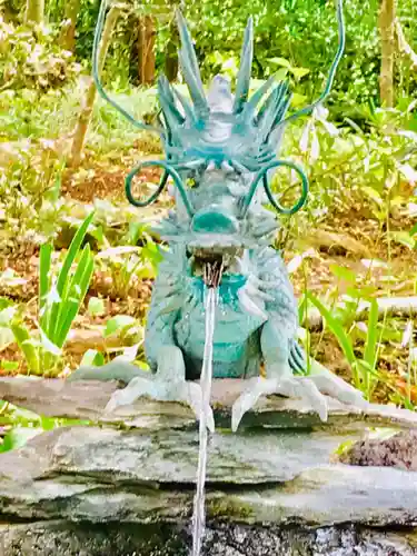 千勝神社の手水舎