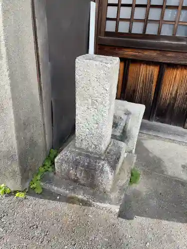 源内塚(薬師堂)(滋賀県)