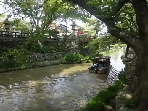日牟禮八幡宮の周辺