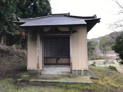 山神社の本殿