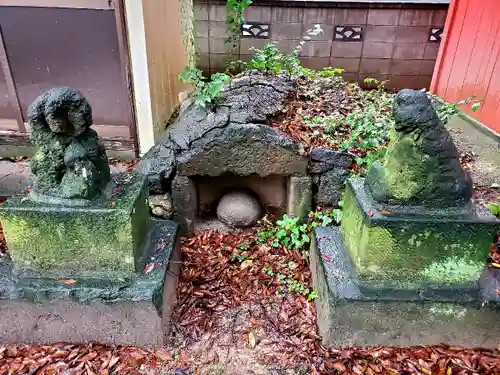 田中稲荷神社の狛犬