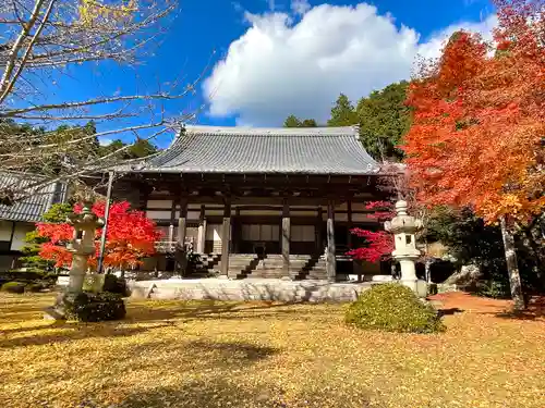 東光寺の本殿