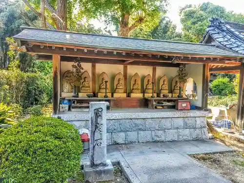 法久院の末社・摂社