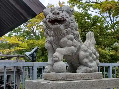 高島稲荷神社の狛犬