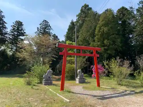 白山神社の鳥居