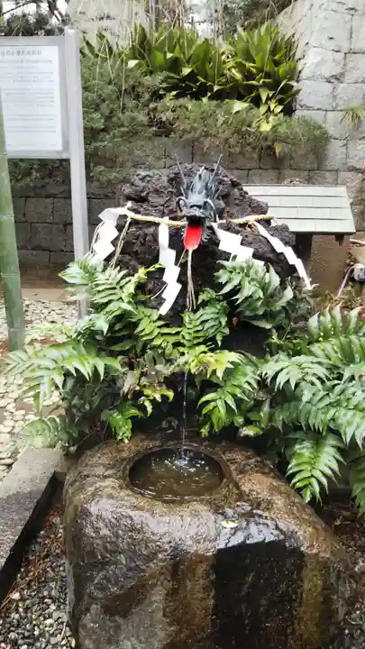 登渡神社の手水舎