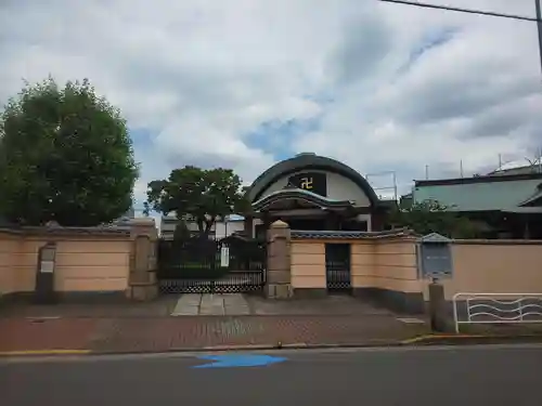 常光寺の山門