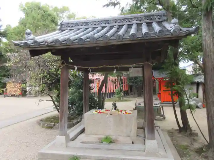 片埜神社の手水舎