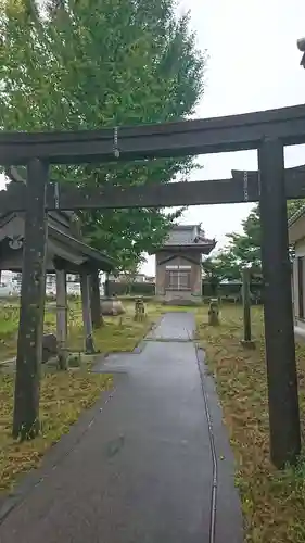 拝幣志神社の鳥居