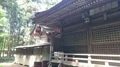 長堤八幡宮の本殿・本堂