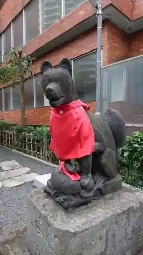 坂稲荷神社の狛犬