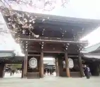 寒川神社の山門・神門