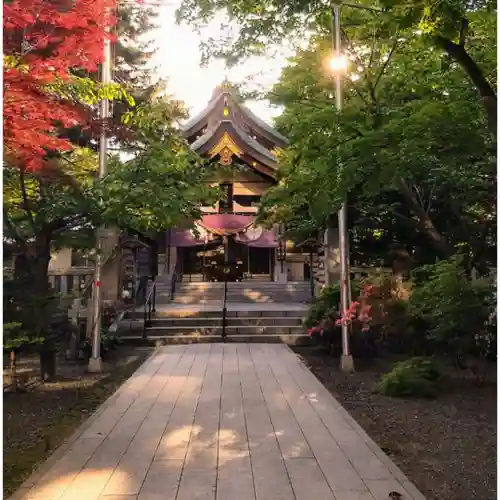 彌彦神社　(伊夜日子神社)の本殿・本堂