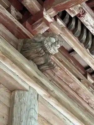 小川諏訪神社の像