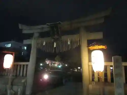 神泉苑の本殿・本堂