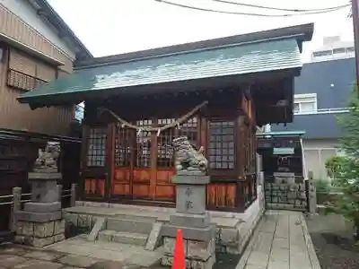 五色神社の本殿
