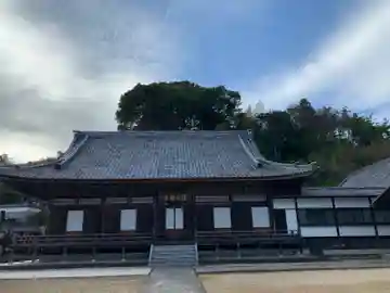 龍光寺の本殿・本堂