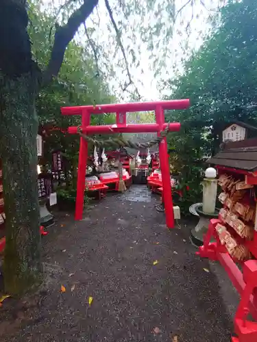 冠稲荷神社の鳥居