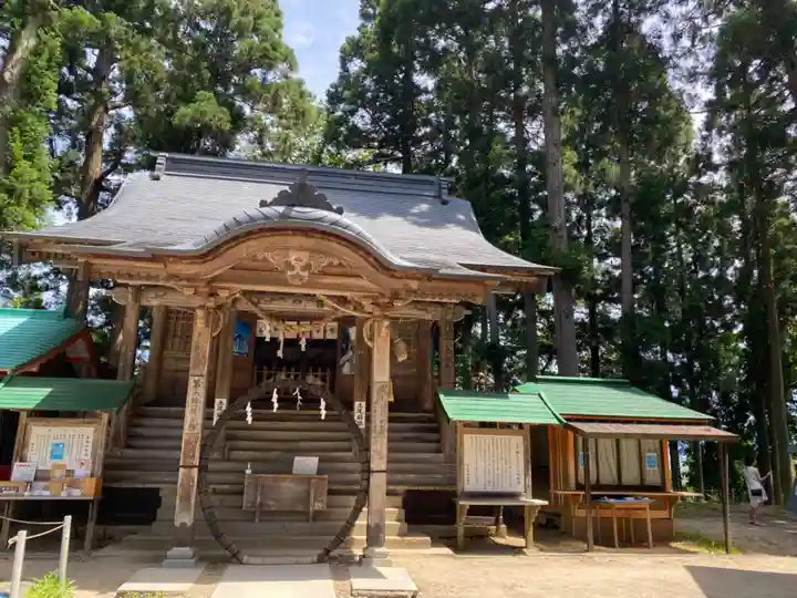 白山神社の本殿・本堂