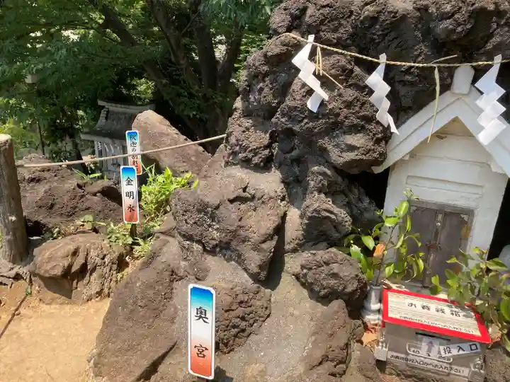 鳩森八幡神社の末社・摂社