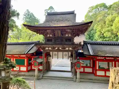 石上神宮の山門・神門